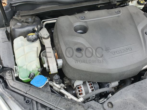 Volvo V40 · Ano 2016