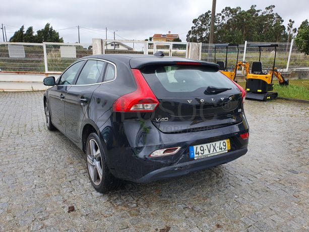 Volvo V40 · Ano 2016