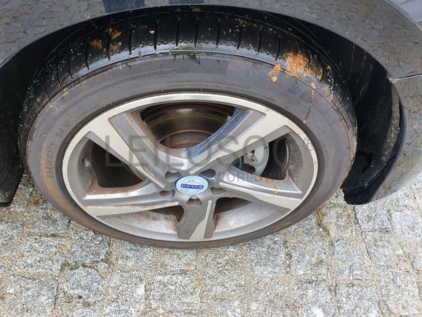 Volvo V40 · Ano 2016