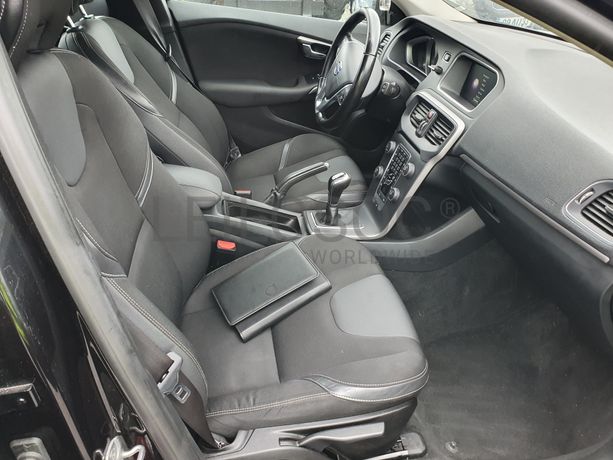 Volvo V40 · Ano 2016