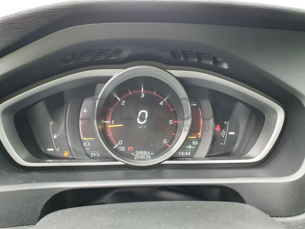 Volvo V40 · Ano 2016