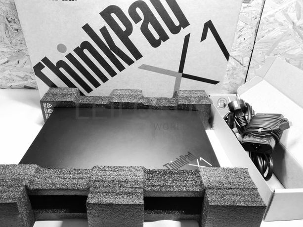 Portátil Lenovo ThinkPad X1 Fold