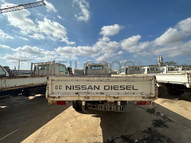 Nissan Cabstar NU41H4
