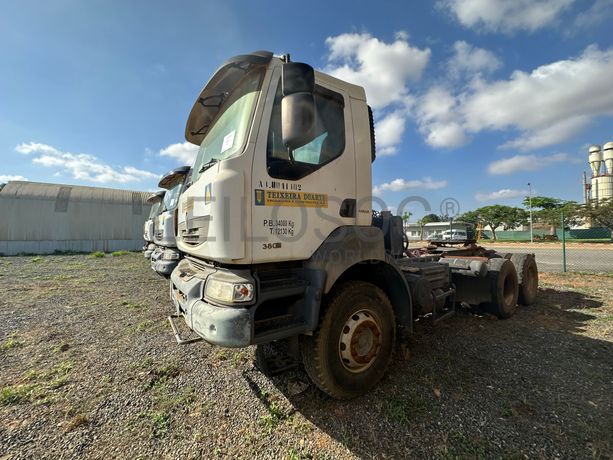 Renault Kerax 440 DXI (1)
