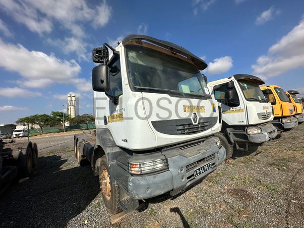 Camião Trator (Cavalo) 6X Renault Kerax 440 Dxi