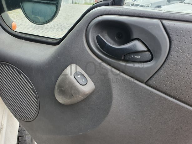 Ford Transit · Ano 2003