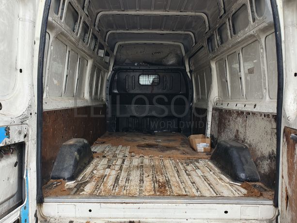 Ford Transit · Ano 2003