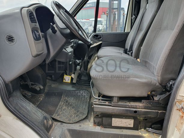 Ford Transit · Ano 2003