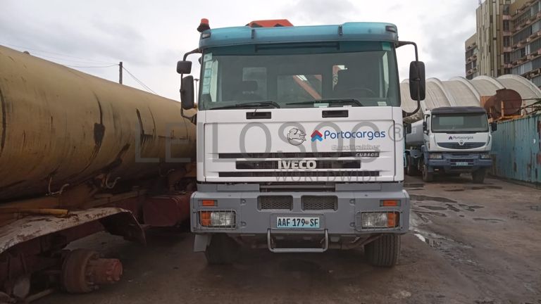 Camião Iveco EuroTrakker · 2003