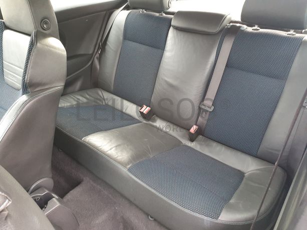 Opel Astra · Ano 2010