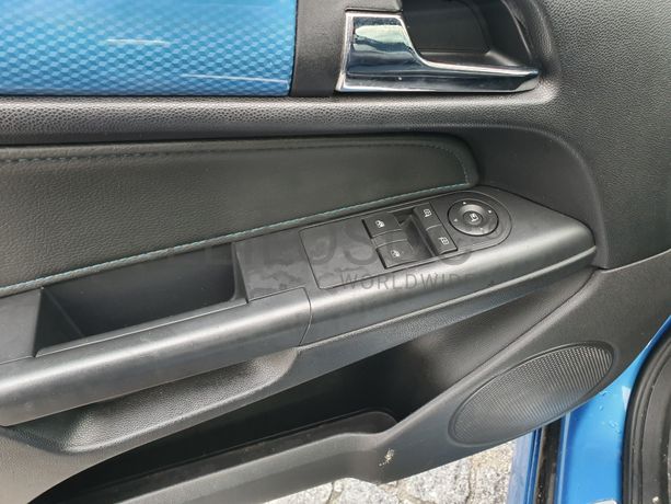 Opel Astra · Ano 2010