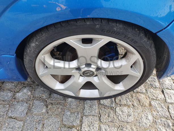 Opel Astra · Ano 2010