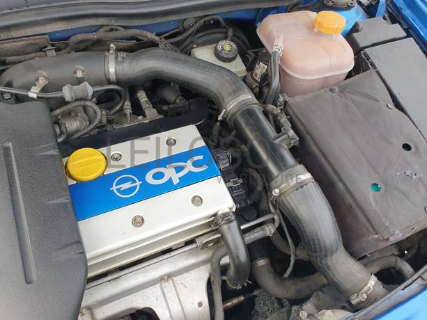 Opel Astra · Ano 2010