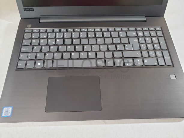 Portátil Lenovo V330