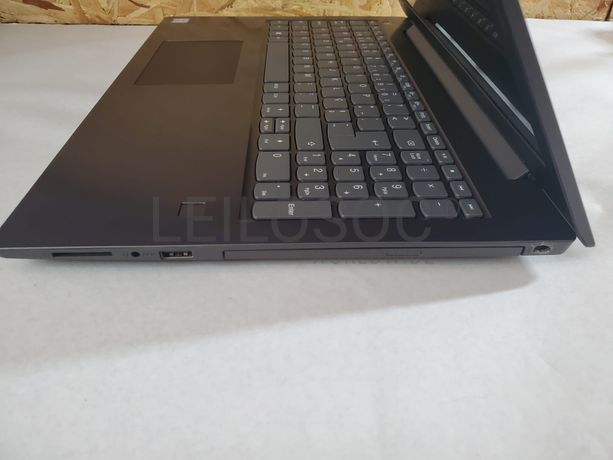 Portátil Lenovo V330