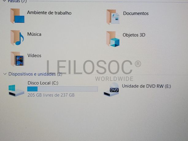 Portátil Lenovo V330