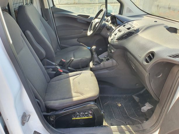 Ford Transit Courrier