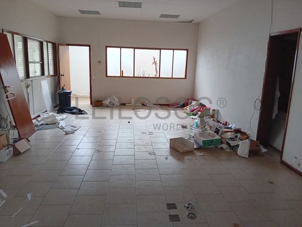 Armazém Industrial · Santarém