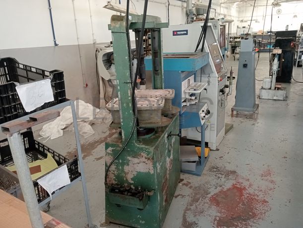 Prensa para solas + Máquina de limpar cola + Máquina de meter fita