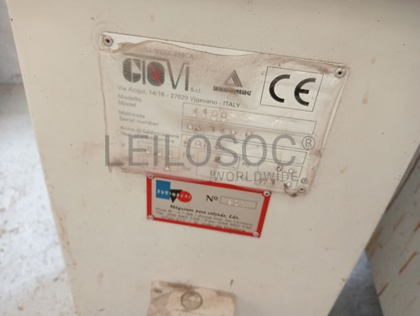 Máquina de vergar gáspeas + Máquina de facear + Máquina de ilhoses