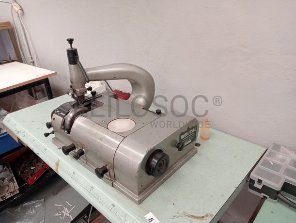 Máquina de vergar gáspeas + Máquina de facear + Máquina de ilhoses