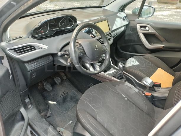 Peugeot 2008 · Ano 2015