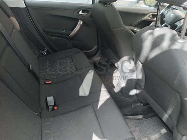 Peugeot 2008 · Ano 2015