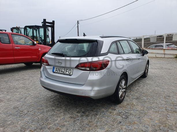 Opel Astra · Ano 2016