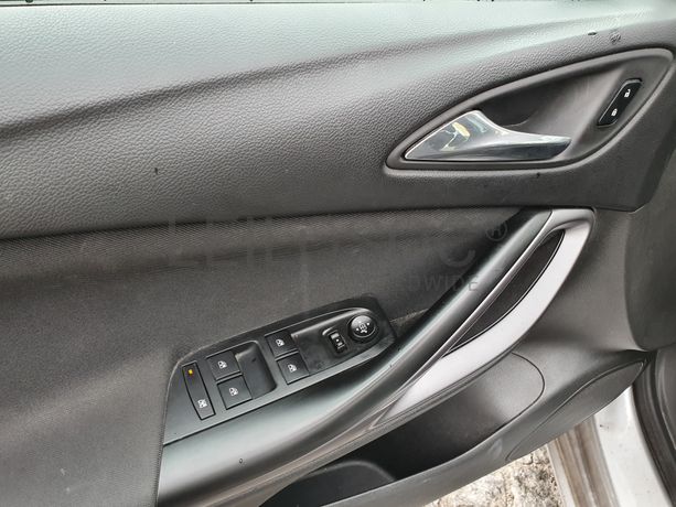 Opel Astra · Ano 2016