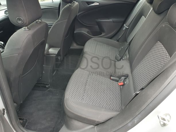 Opel Astra · Ano 2016