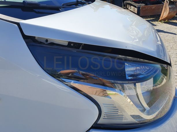 Renault Trafic 1.6 DCI · Ano 2015