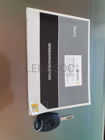 Renault Trafic 1.6 DCI · Ano 2015