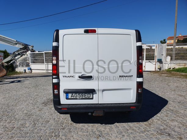 Renault Trafic 1.6 DCI · Ano 2015