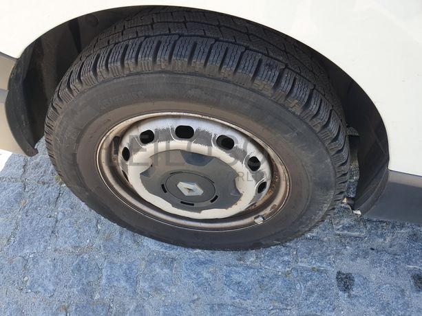 Renault Trafic 1.6 DCI · Ano 2015