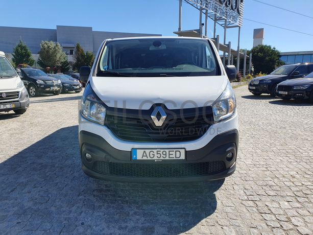 Renault Trafic 1.6 DCI · Ano 2015