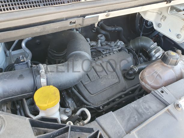 Renault Trafic 1.6 DCI · Ano 2015