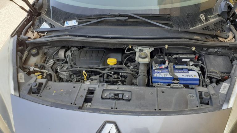 Renault Grand Scénic DCI · Ano 2013