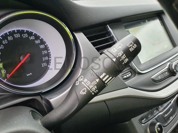 Opel Astra · Ano 2019