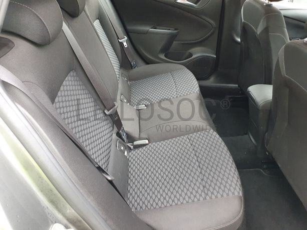 Opel Astra · Ano 2019