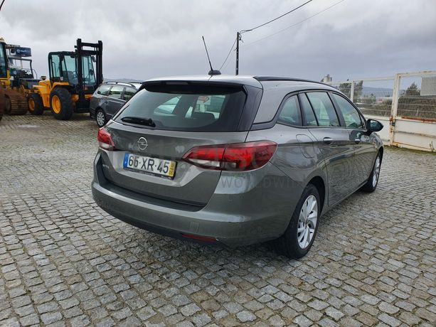 Opel Astra · Ano 2019