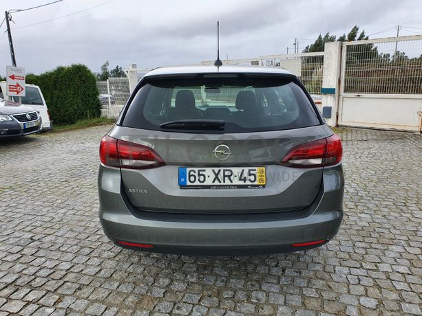 Opel Astra · Ano 2019