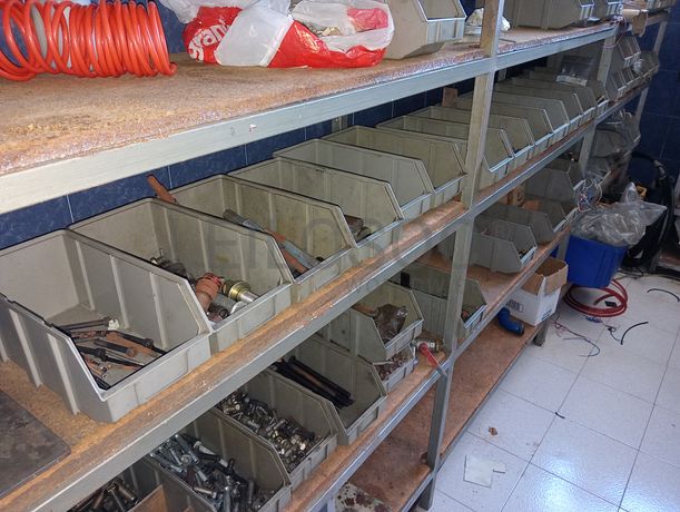 Equipamentos Industriais · Porta paletes · Diversos