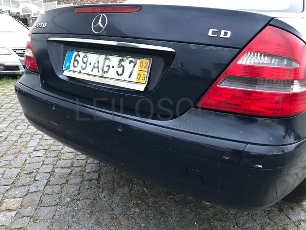 Mercedes-Benz E270 CDI · Ano 2002