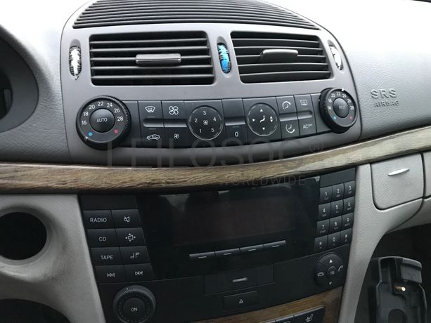 Mercedes-Benz E270 CDI · Ano 2002