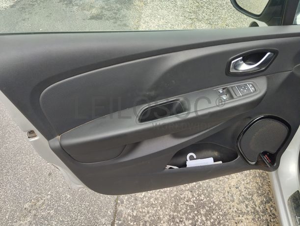 Renault Clio · Ano 2017
