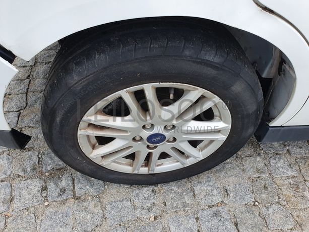 Ford Focus C-Max · Ano 2014