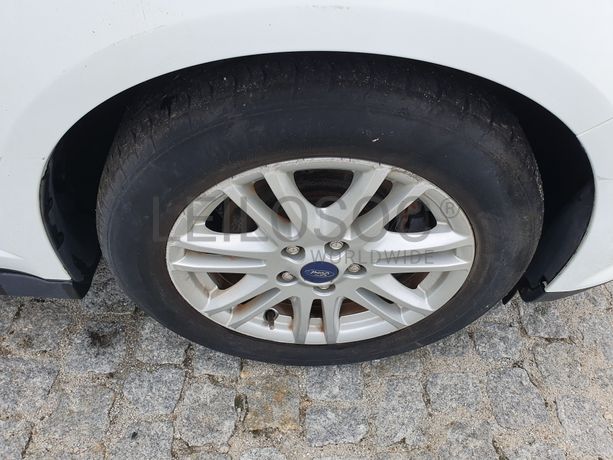 Ford Focus C-Max · Ano 2014