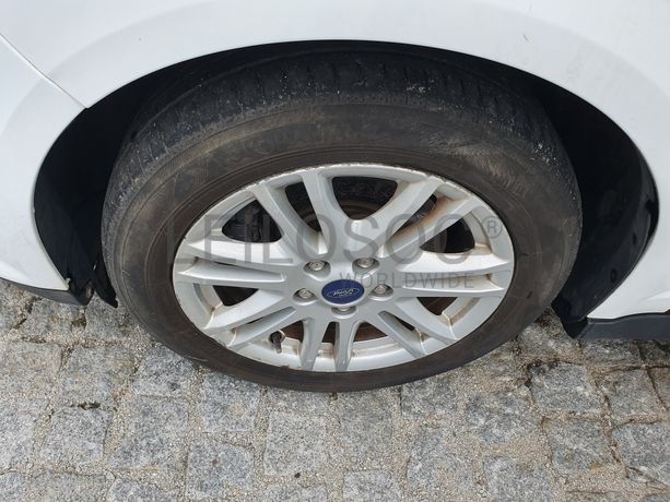 Ford Focus C-Max · Ano 2014