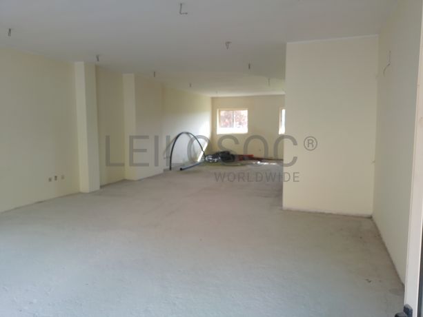 Prédio Urbano em Construção · Gandra, Paredes