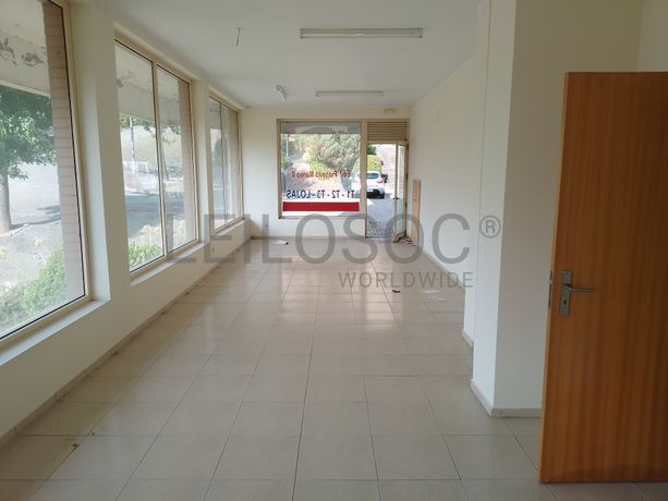 Prédio Urbano em Construção · Gandra, Paredes